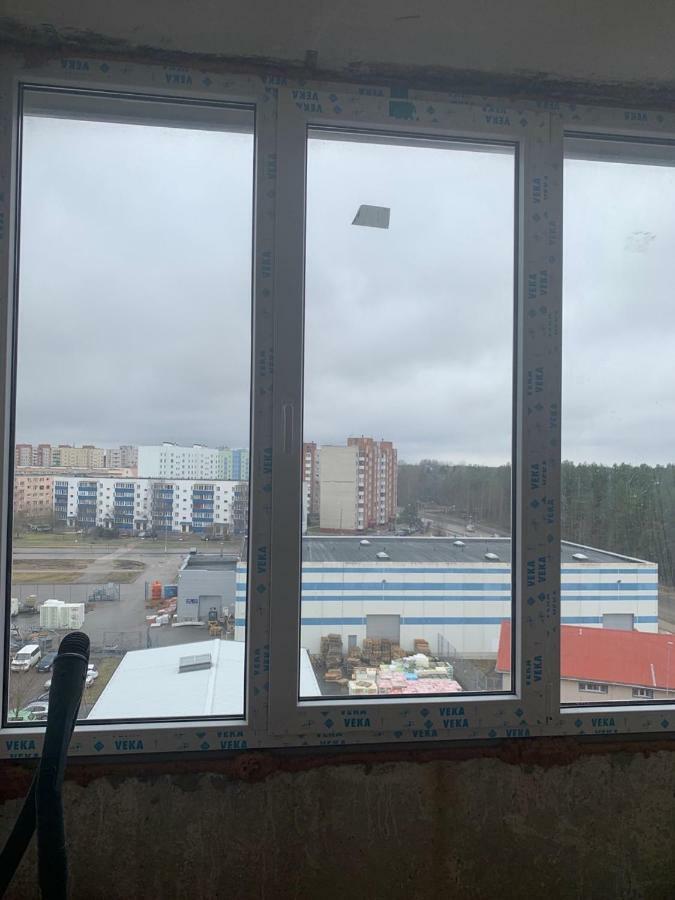Ореховая Горка Апартаменты С Балконом И Лифтом Narva Eksteriør bilde