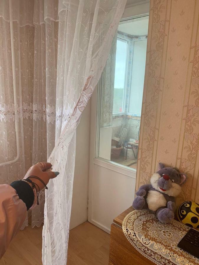 Ореховая Горка Апартаменты С Балконом И Лифтом Narva Eksteriør bilde